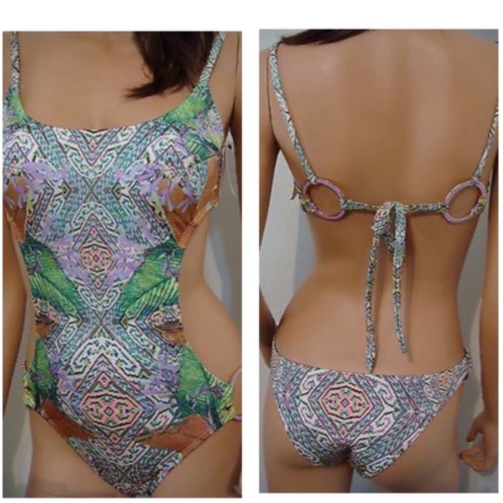 VICTORIA’S SECRET Multi-Color Tropical Print Monokini One Piece w/ Metal Accents
